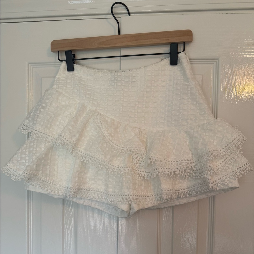 Hausen White Ruffled Skort